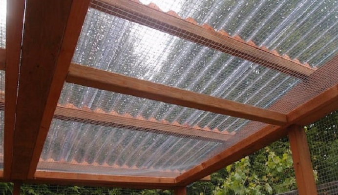 Condensation in Polycarbonate Roof Sheets: Understanding and Managing the Issue